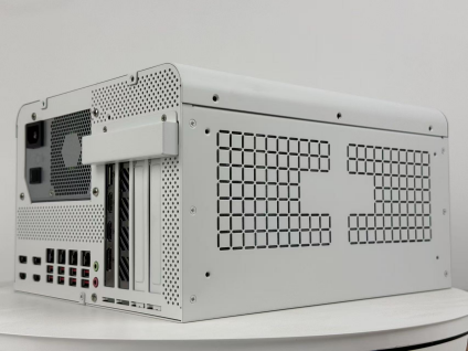 IPC-608YL-CF09 MSI AioT&IPC 医疗解决方案